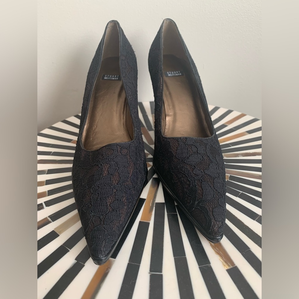 STUART WEITZMAN lace pumps